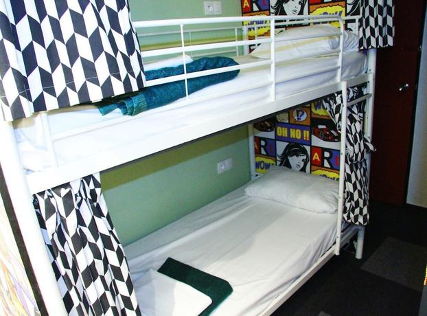 Imagen de la habitación del Hotel Lemon Vigneux. Foto 13