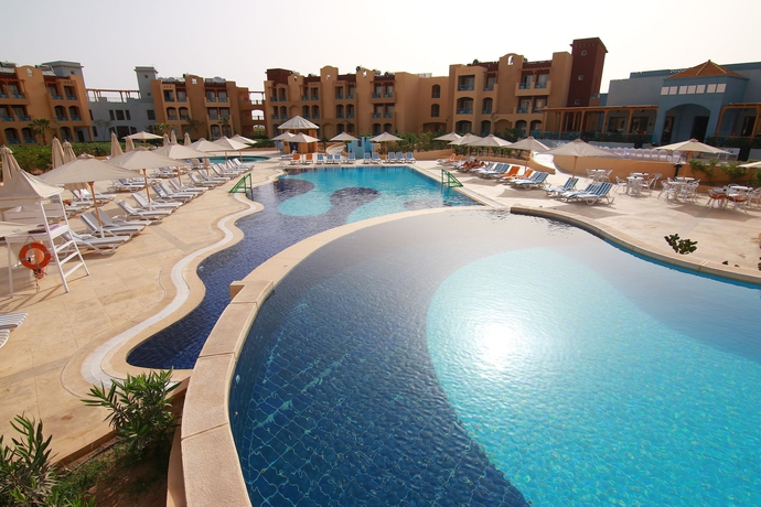 Imagen de la piscina del Hotel Lemon and Soul Makadi Garden. Foto 12
