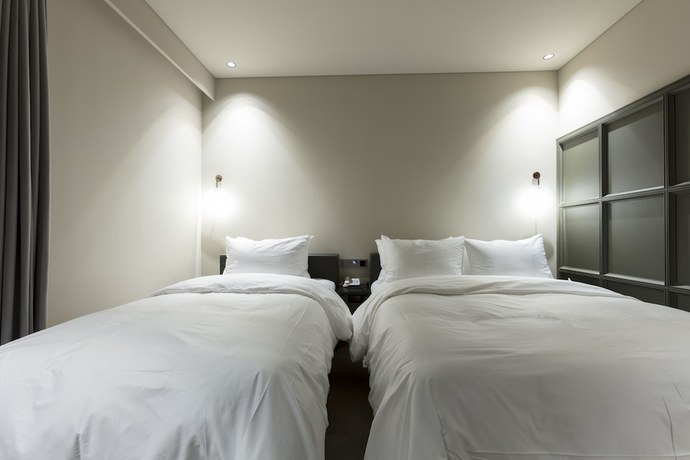 Imagen de la habitación del Hotel Lemong. Foto 3