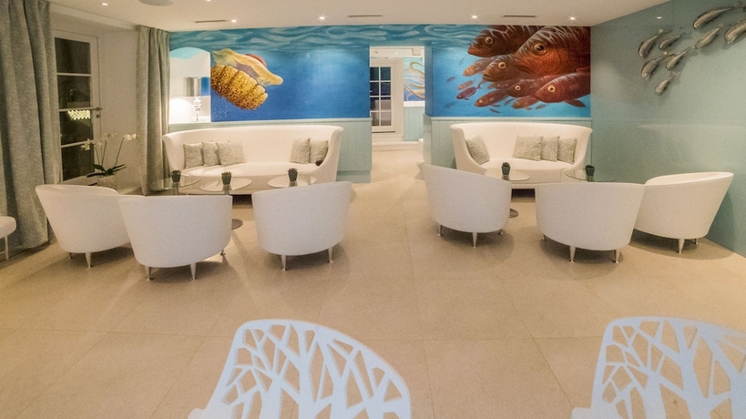 Imagen del bar/restaurante del Hotel Lemongarden - Adults Only. Foto 2