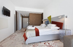 Imagen de la habitación del Hotel Lenart. Foto 4