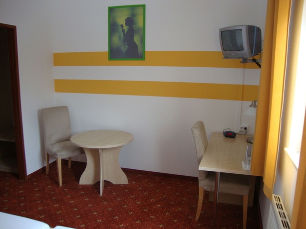 Imagen de la habitación del Hotel Lenas Donau. Foto 4