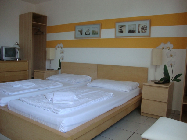 Imagen de la habitación del Hotel Lenas Donau. Foto 6