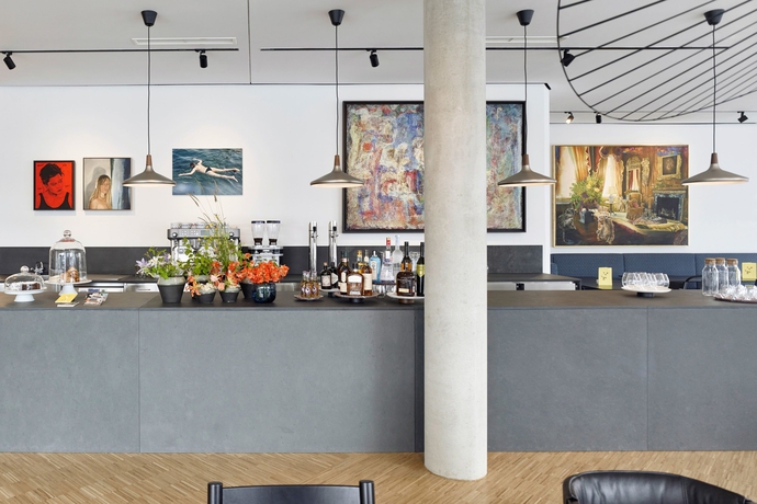 Imagen del bar/restaurante del Hotel Lendhotel. Foto 6