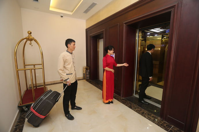 Imagen de la habitación del Hotel Lenid Tho Nhuom. Foto 12