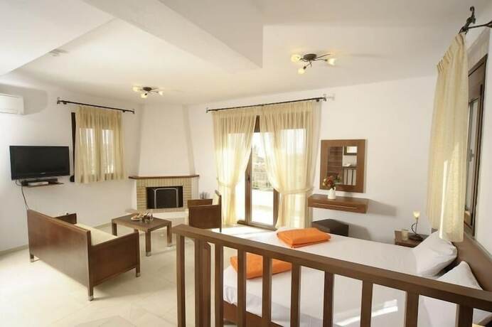 Imagen general del Hotel Lenikos Resort. Foto 6