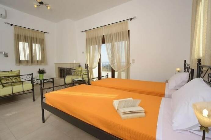 Imagen de la habitación del Hotel Lenikos Resort. Foto 18