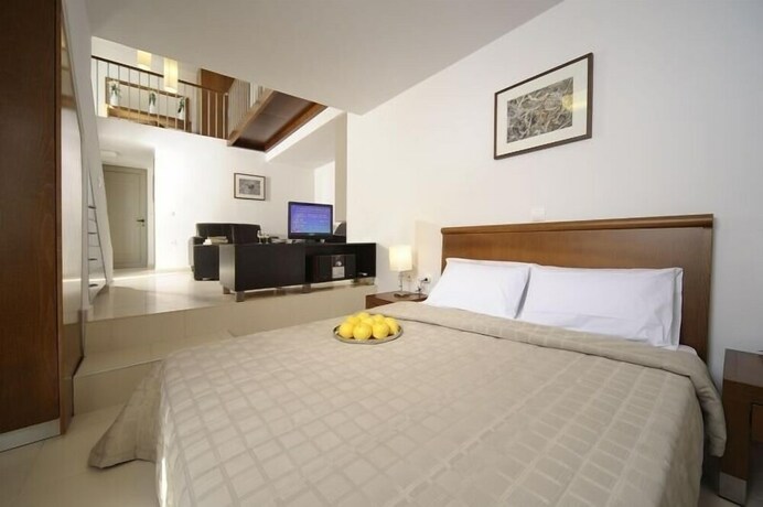 Imagen de la habitación del Hotel Lenikos Resort. Foto 20