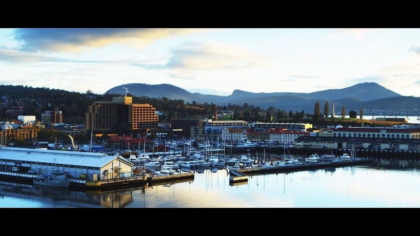 Imagen de la piscina del Hotel Lenna Of Hobart. Foto 12