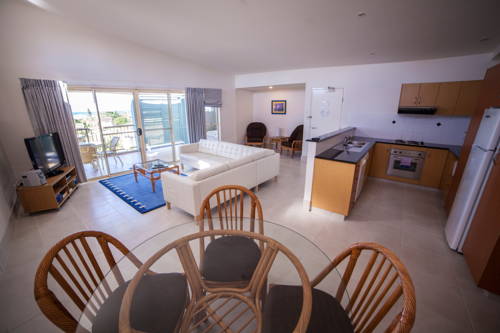 Imagen de la habitación del Hotel Lennox Beach Resort. Foto 2