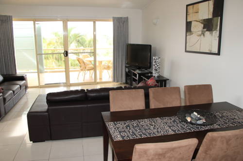 Imagen de la habitación del Hotel Lennox Beach Resort. Foto 6