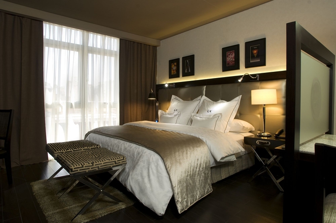 Imagen de la habitación del Hotel Lennox Buenos Aires. Foto 9