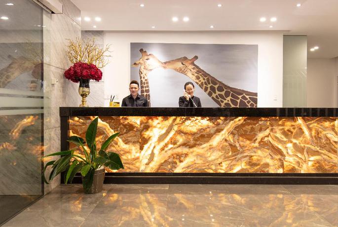 Imagen de los interiores del Hotel Len's Hotel. Foto 18