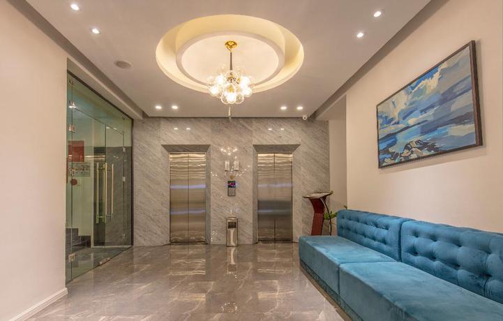 Imagen de los interiores del Hotel Len's Hotel. Foto 19