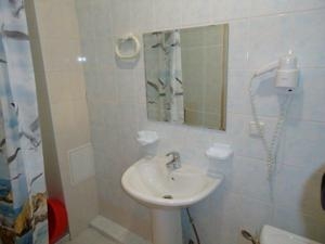Imagen de la habitación del Hotel Lensis. Foto 2