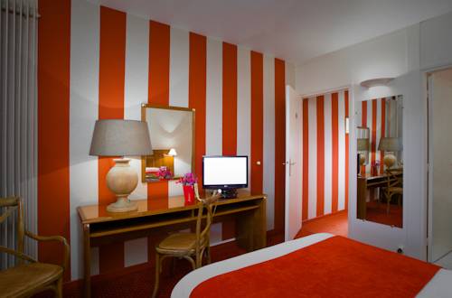 Imagen de la habitación del Hotel Lensotel. Foto 5