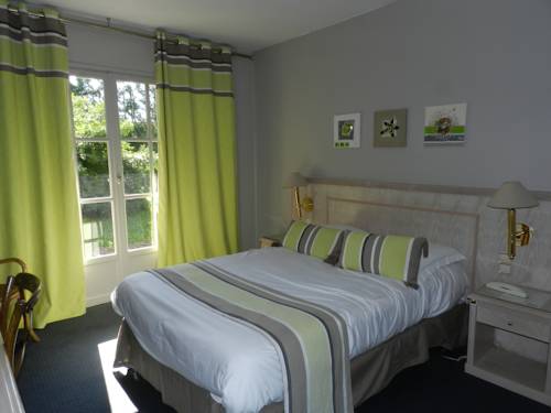 Imagen de la habitación del Hotel Lensotel. Foto 6