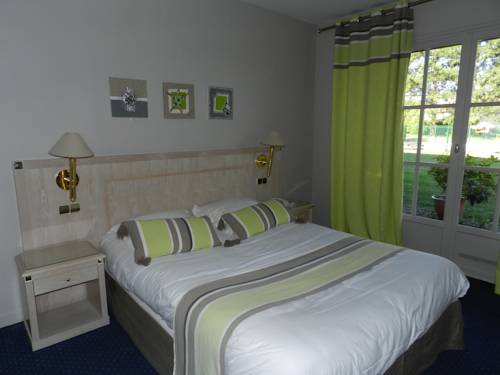 Imagen de la habitación del Hotel Lensotel. Foto 8