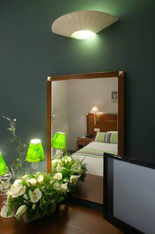 Imagen de la habitación del Hotel Lensotel. Foto 12