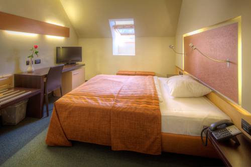 Imagen de la habitación del Hotel Lent. Foto 9