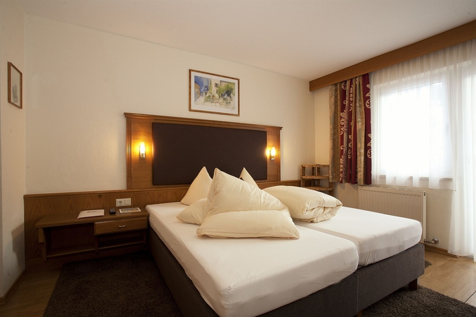 Imagen de la habitación del Hotel Lenz. Foto 4