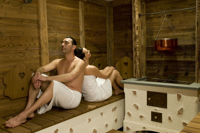 Imagen de la piscina del Hotel Lenz. Foto 9