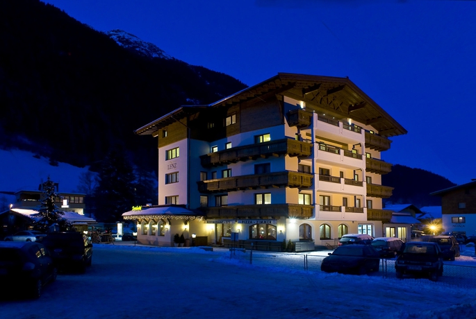 Imagen de los exteriores del Hotel Lenz. Foto 6