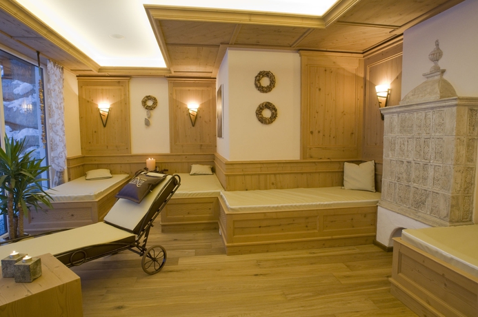 Imagen de la piscina del Hotel Lenz. Foto 10