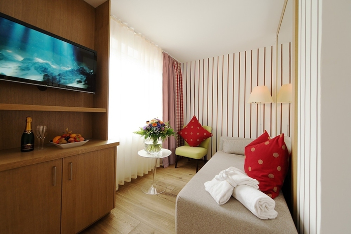 Imagen de la habitación del Hotel Lenzerhorn Spa and Wellness. Foto 5