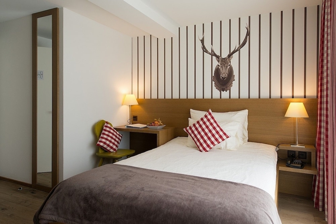 Imagen de la habitación del Hotel Lenzerhorn Spa and Wellness. Foto 8