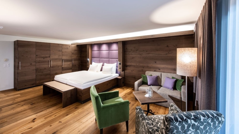 Imagen de la habitación del Hotel Lenzerhorn Spa and Wellness. Foto 17