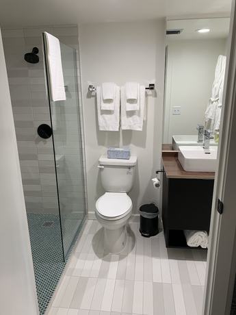 Imagen de la habitación del Hotel Leo, Bellingham. Foto 6