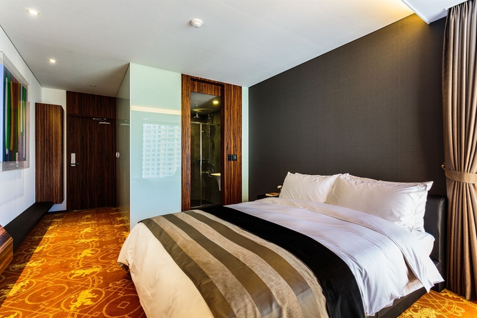 Imagen de la habitación del Hotel Leo. Foto 11