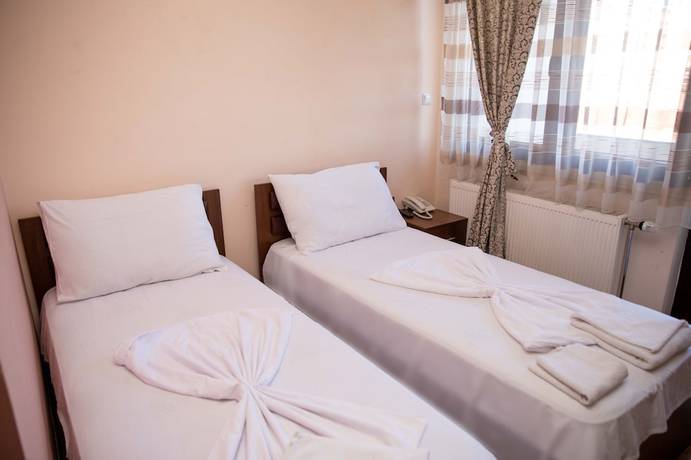 Imagen de la habitación del Hotel Leo, Pec. Foto 9