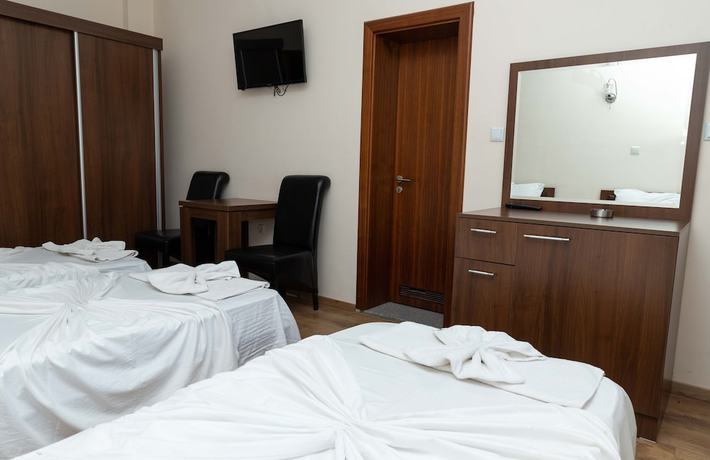 Imagen de la habitación del Hotel Leo, Pec. Foto 10