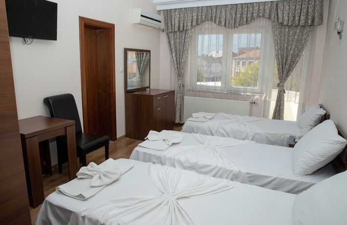 Imagen de la habitación del Hotel Leo, Pec. Foto 11