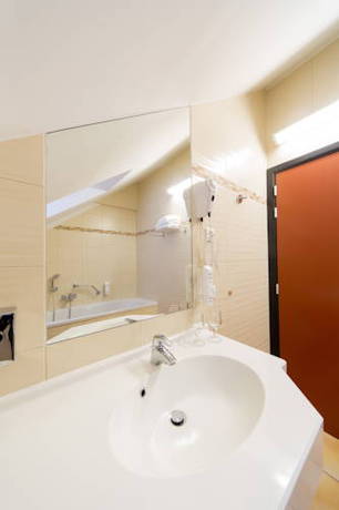 Imagen de la habitación del Hotel Leo Station, Villa Et Annexes, Bastogne . Foto 9