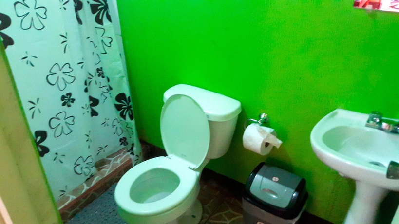 Imagen de la habitación del Hotel Leo y Pinita. Foto 4