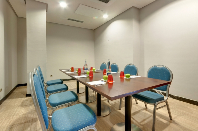 Imagen de los interiores del Hotel León Camino. Foto 14