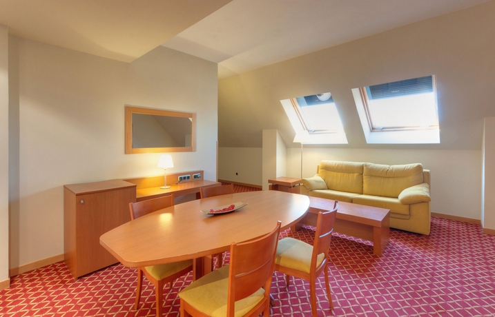 Imagen de la habitación del Hotel León Camino. Foto 4