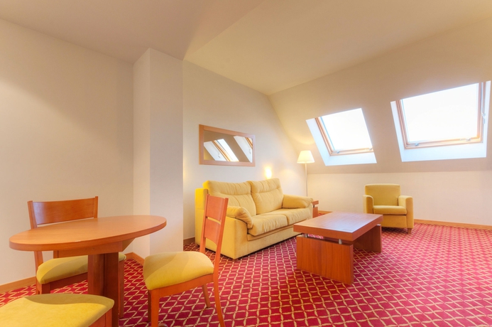 Imagen de la habitación del Hotel León Camino. Foto 11