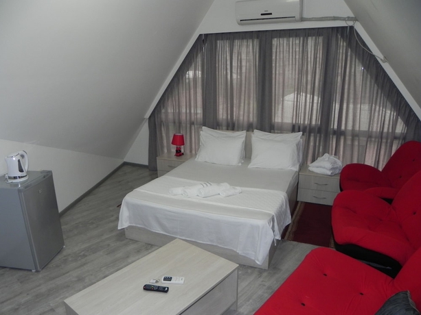 Imagen de la habitación del Hotel Leon, Batumi. Foto 2