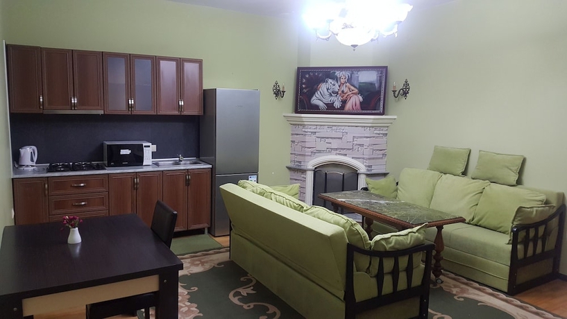 Imagen de la habitación del Hotel Leon, Batumi. Foto 17