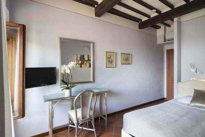 Imagen de la habitación del Hotel Leon Bianco. Foto 5