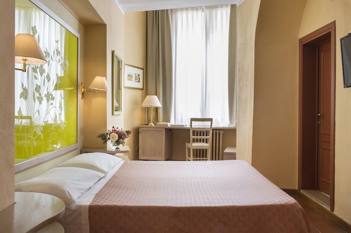 Imagen de la habitación del Hotel Leon Bianco. Foto 14