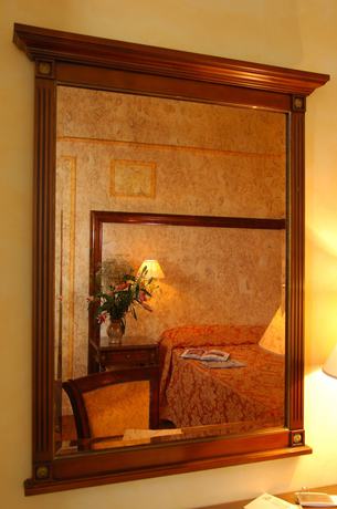 Imagen de la habitación del Hotel Leon Bianco. Foto 15