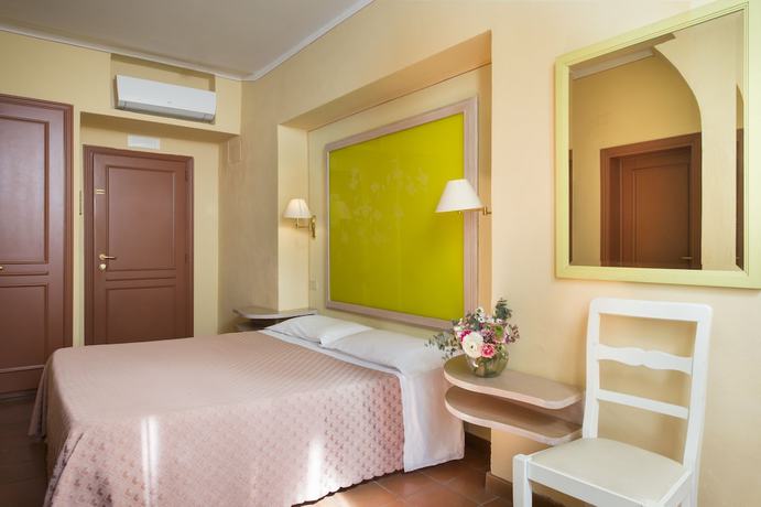 Imagen de la habitación del Hotel Leon Bianco. Foto 17