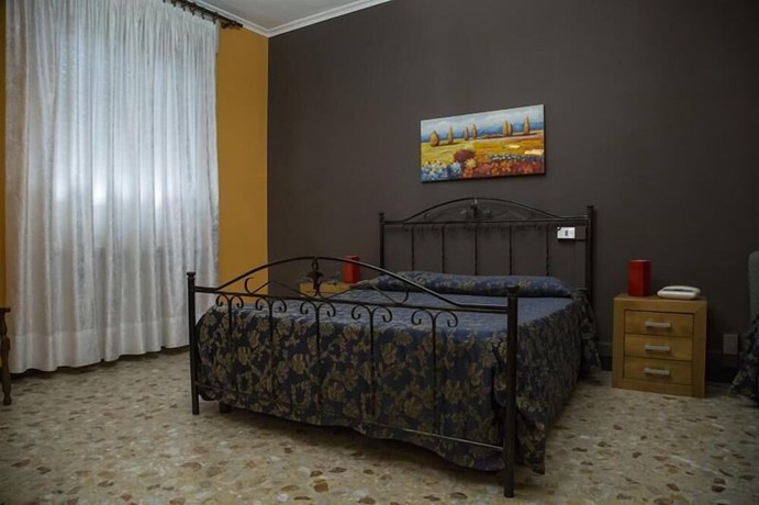 Imagen de la habitación del Hotel Leon D\'Oro, CASALE MONFERRATO. Foto 4
