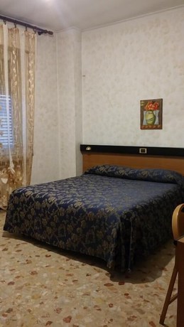 Imagen de la habitación del Hotel Leon D\'Oro, CASALE MONFERRATO. Foto 5