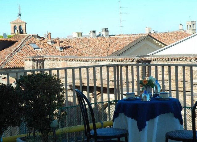 Imagen del bar/restaurante del Hotel Leon D\'Oro, CASALE MONFERRATO. Foto 2